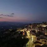 Townhouse With Incredible Views Of Mt Etna * Mineo